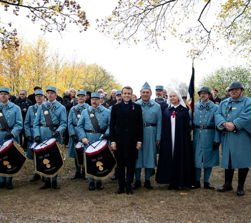 Reconstitution historique de poilus et d'une infirmière en présence du Président de la République, M. Emmanuel MACRON